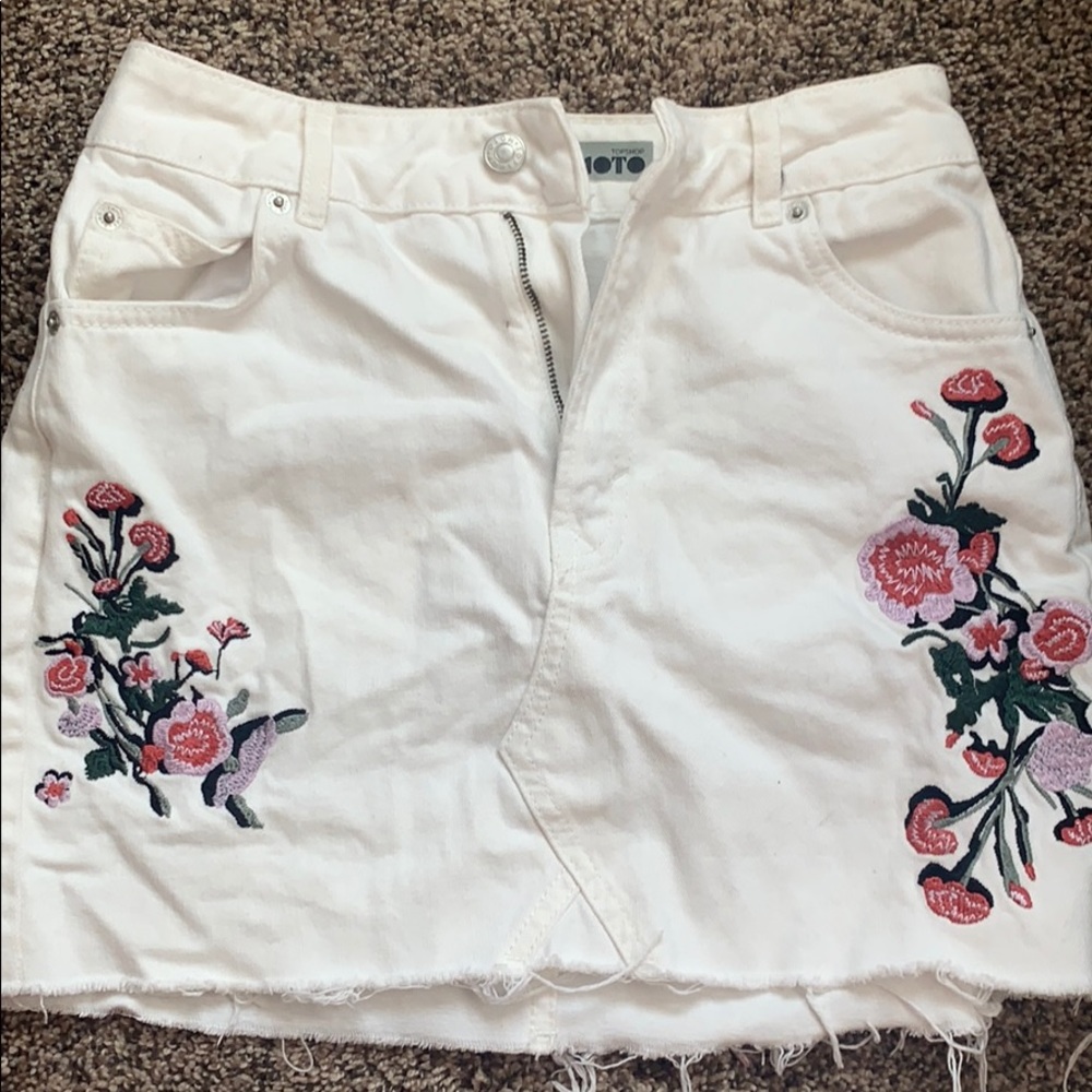 White denim skirt